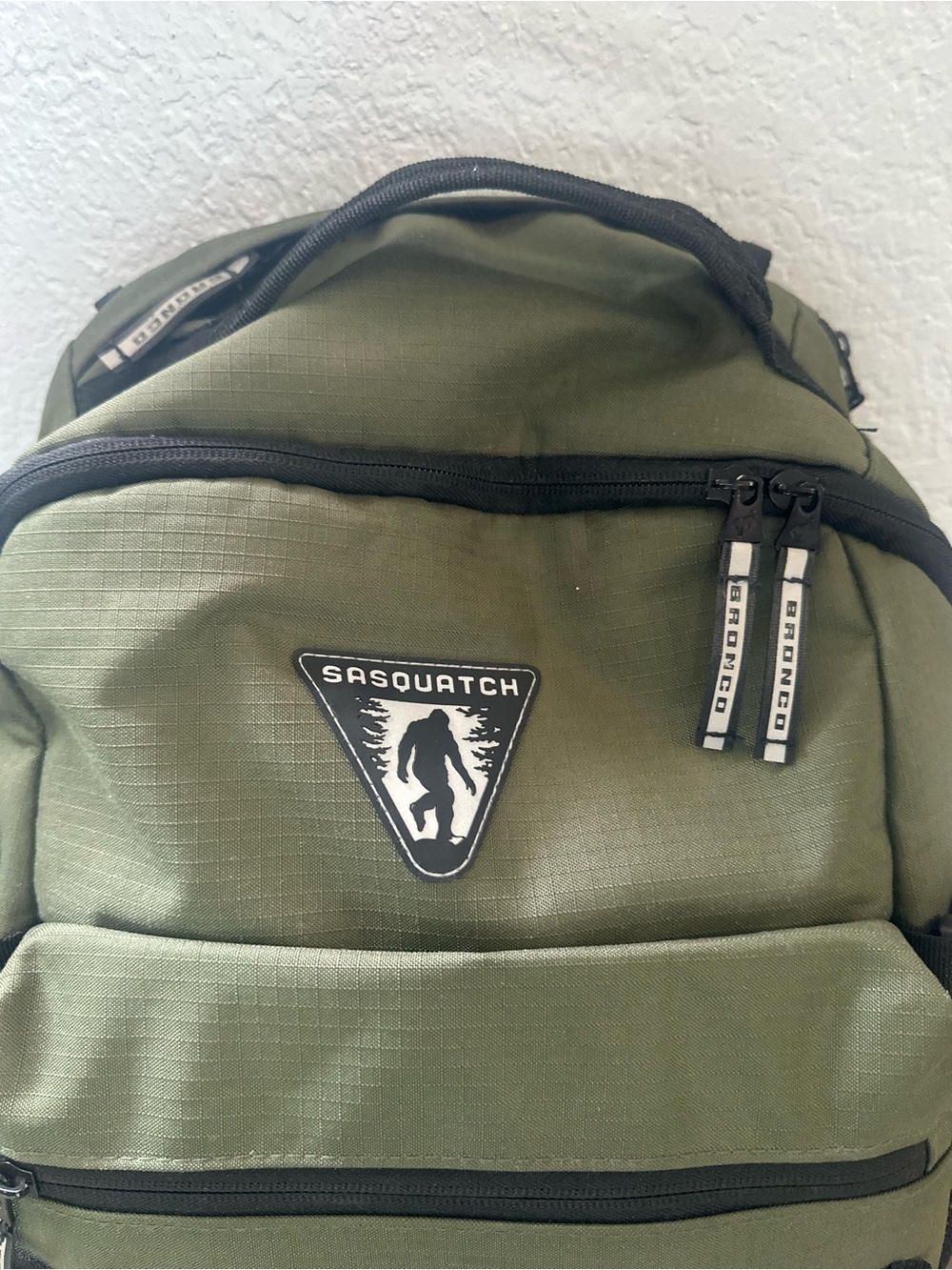 Ford Bronco Ripstop Smart Backpack - Picture 3 of 13